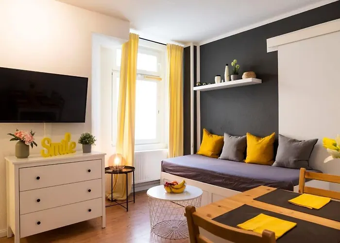 2 Bedroom In Great Location In Kreuzberg *