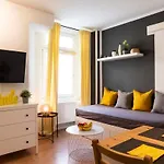 2 Bedroom In Great Location In Kreuzberg *