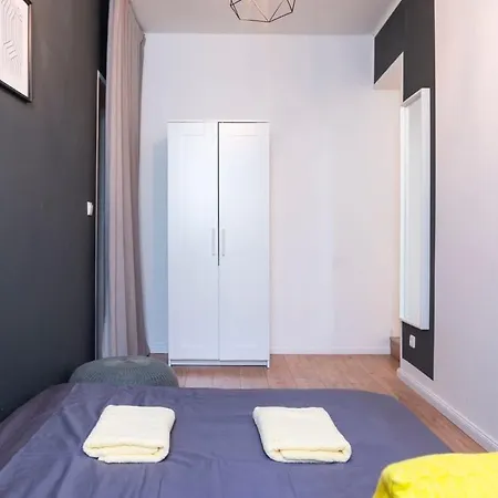 2 Bedroom In Great Location In Kreuzberg Appartement Berlijn