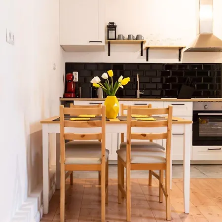 2 Bedroom In Great Location In Kreuzberg Berlin